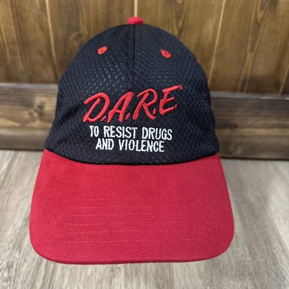 VTG NWOT RARE D.A.R.E. Classic mesh black red SnapBack hat Breathable 80 90s 00s